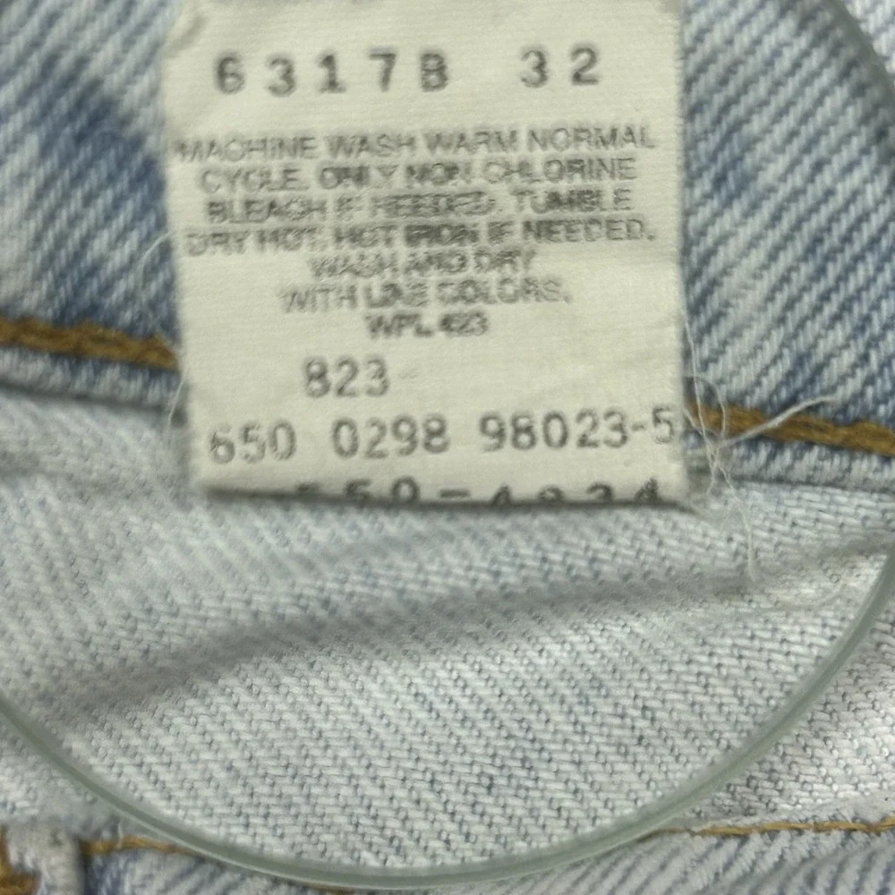 Vintage Levis 550 Jeans Mens 34x34 Relaxed Fit Made USA‎ Holes Stains 90s Denim